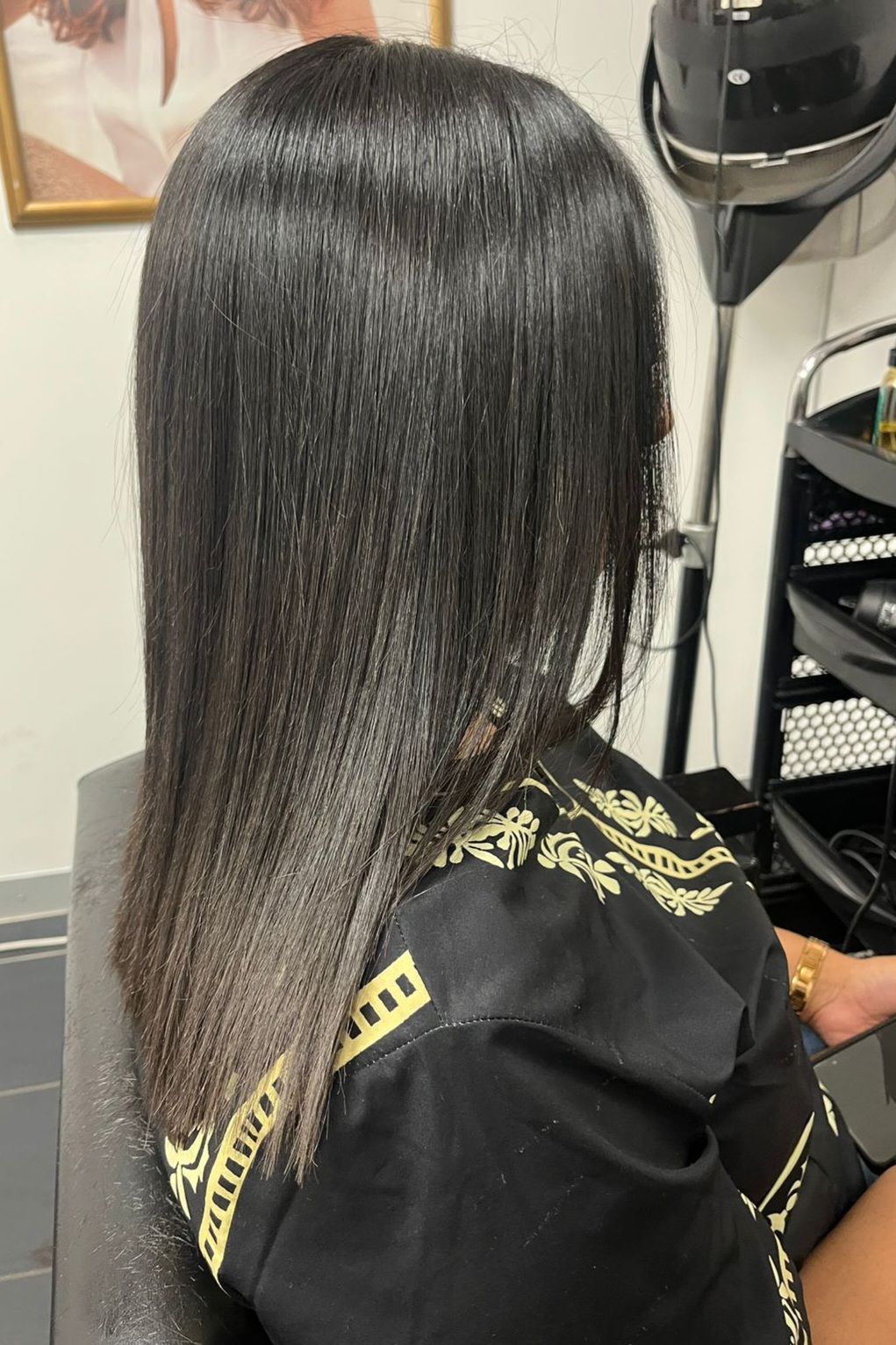 CHALES Hair