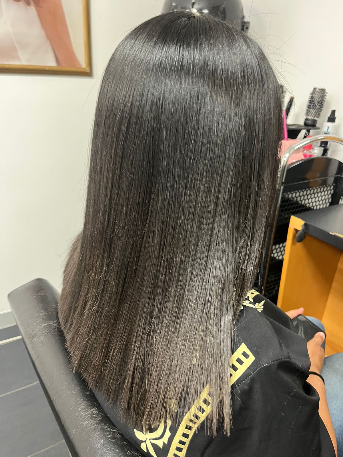 CHALES Hair
